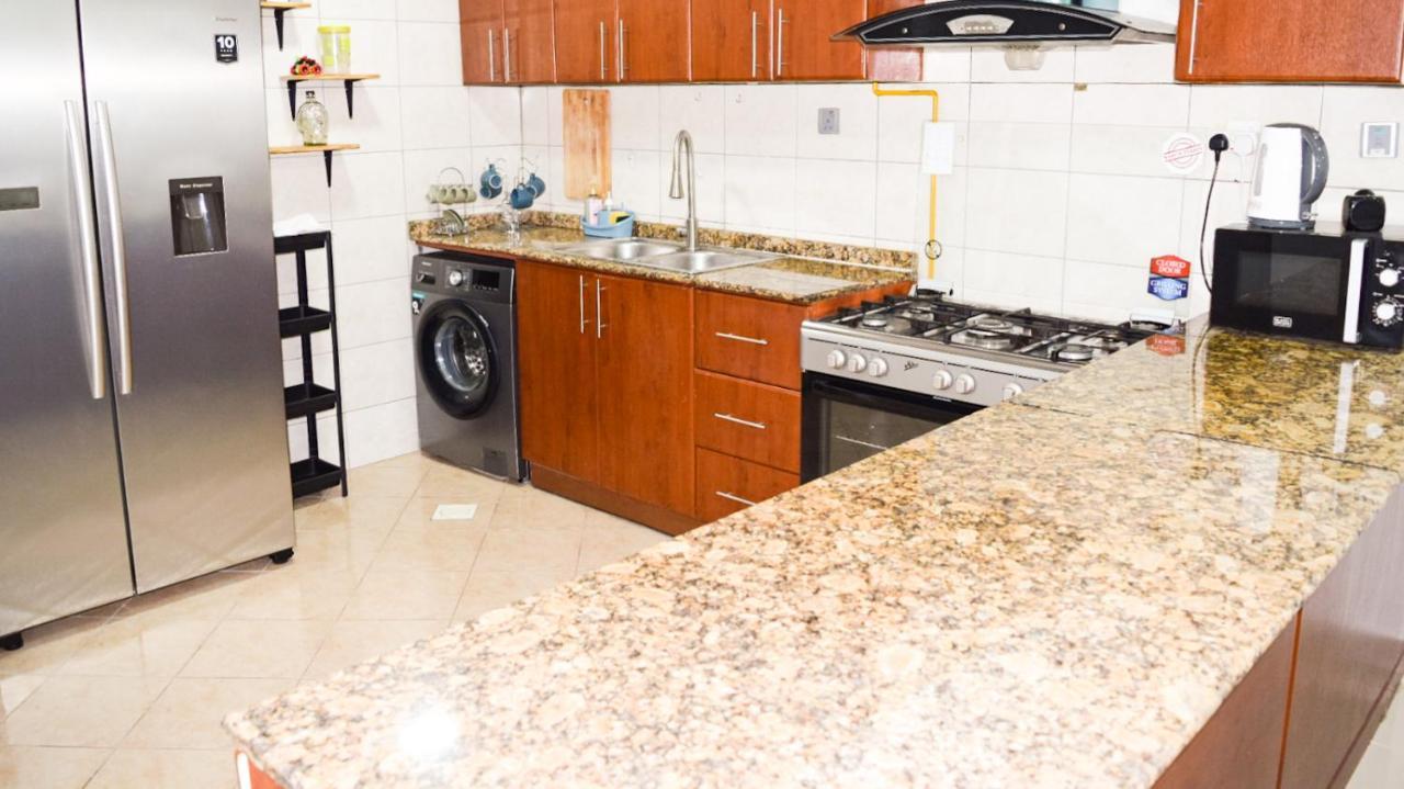 Hawana Hostel Дубай Экстерьер фото